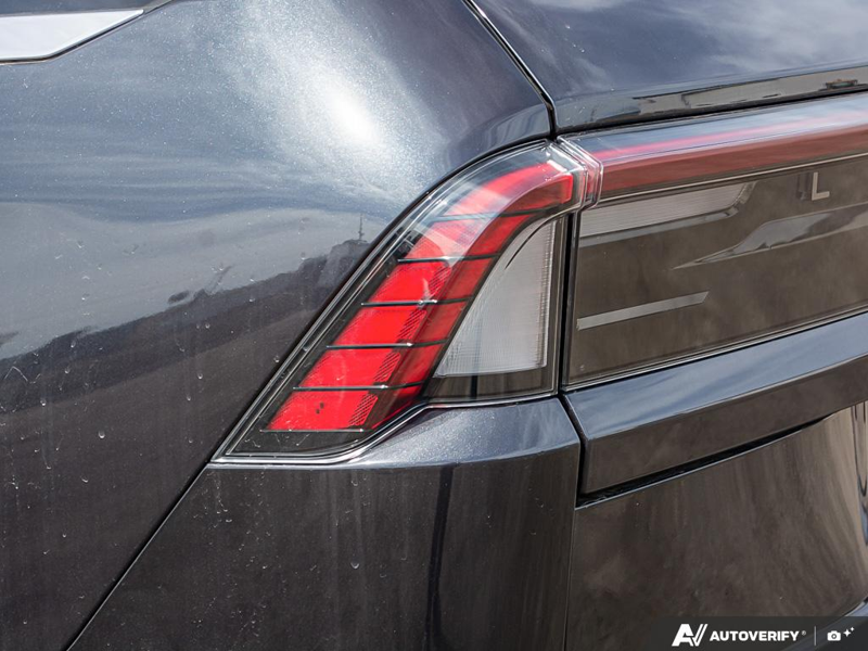 NEW 2026 Lincoln Navigator Black Label - Starlight Gray Metallic Exterior / ATMOSPHERIC PERFORMANCE LEATHER Interior - $152,914 - Stock #E60199 - VIN 5LMJJ2TG7TEL03122 - Photo 12