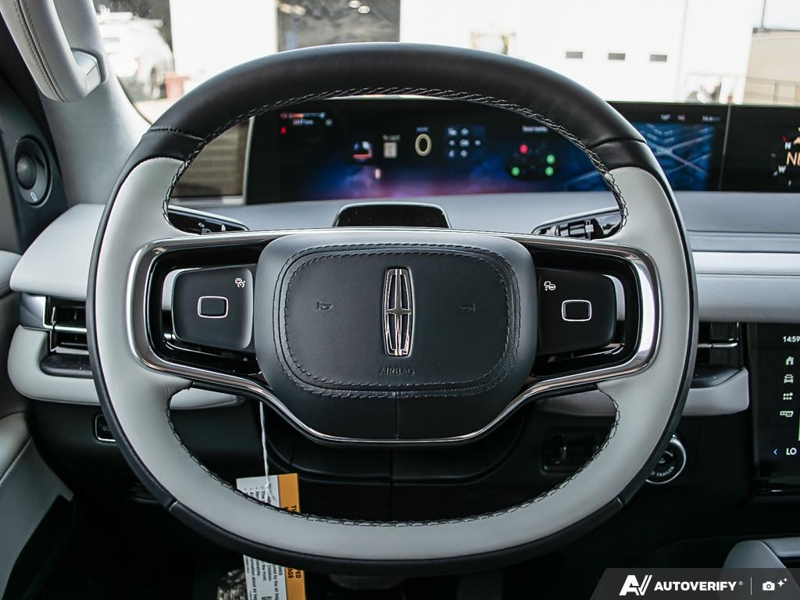 NEW 2026 Lincoln Navigator Black Label - Starlight Gray Metallic Exterior / ATMOSPHERIC PERFORMANCE LEATHER Interior - $152,914 - Stock #E60199 - VIN 5LMJJ2TG7TEL03122 - Photo 14