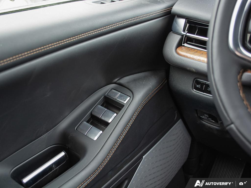 NEW 2026 Lincoln Navigator Black Label - Crystal White Tricoat Exterior / INVITATION THEME Interior - $166,664 - Stock #E60180 - VIN 5LMJJ2TG9TEL05227 - Photo 17