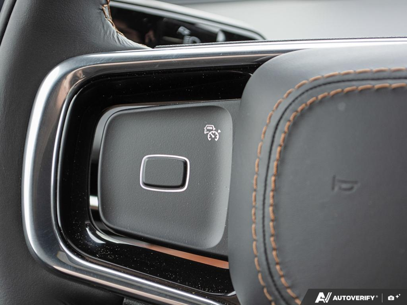 NEW 2026 Lincoln Navigator Black Label - Crystal White Tricoat Exterior / INVITATION THEME Interior - $166,664 - Stock #E60180 - VIN 5LMJJ2TG9TEL05227 - Photo 18