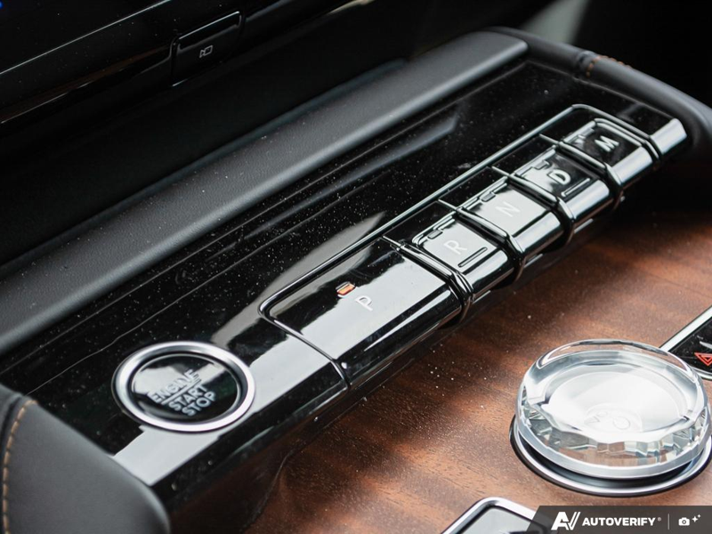 NEW 2026 Lincoln Navigator Black Label - Crystal White Tricoat Exterior / INVITATION THEME Interior - $166,664 - Stock #E60180 - VIN 5LMJJ2TG9TEL05227 - Photo 19