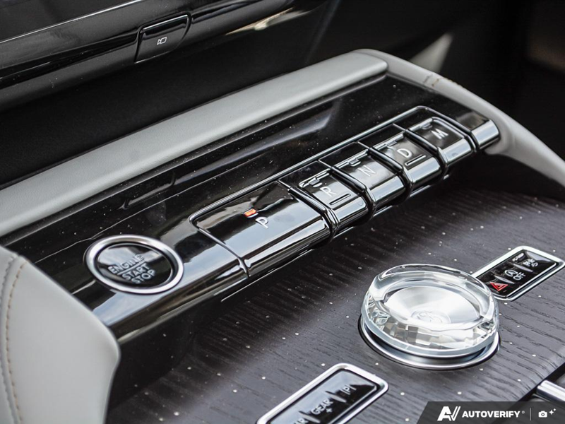 NEW 2026 Lincoln Navigator Black Label - Starlight Gray Metallic Exterior / ATMOSPHERIC PERFORMANCE LEATHER Interior - $152,914 - Stock #E60199 - VIN 5LMJJ2TG7TEL03122 - Photo 19