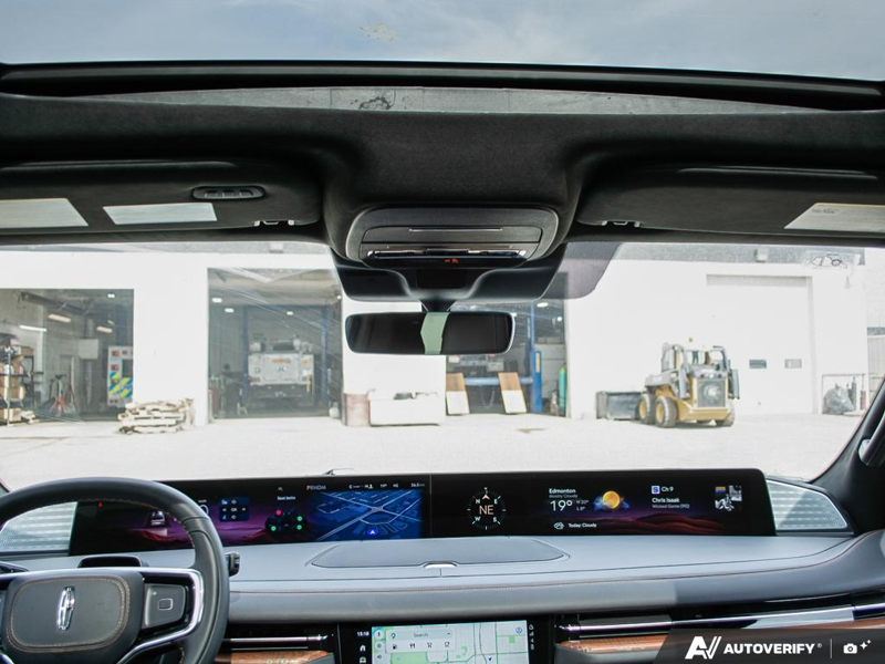 NEW 2026 Lincoln Navigator Black Label - Crystal White Tricoat Exterior / INVITATION THEME Interior - $166,664 - Stock #E60180 - VIN 5LMJJ2TG9TEL05227 - Photo 27