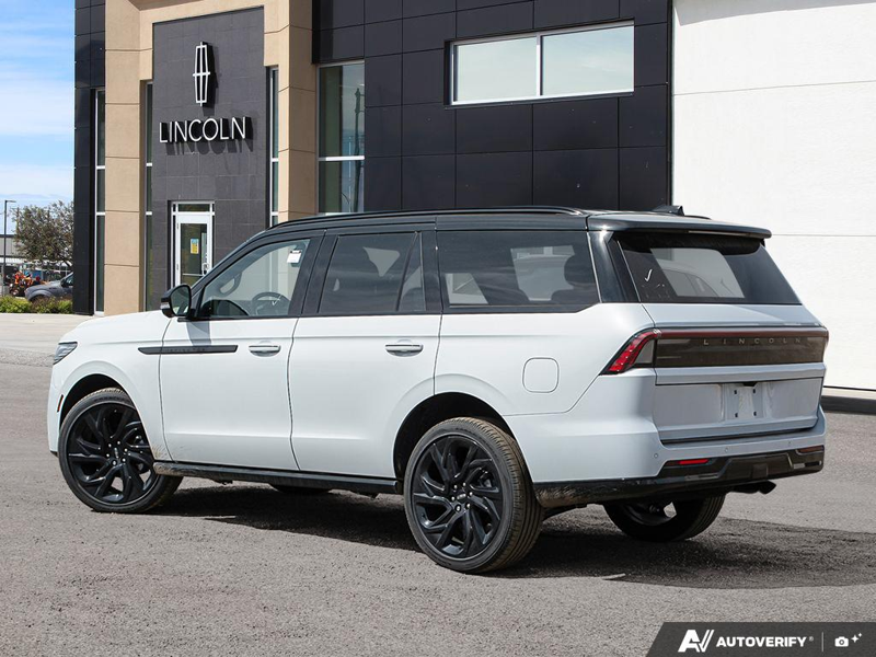 NEW 2026 Lincoln Navigator Black Label - Crystal White Tricoat Exterior / INVITATION THEME Interior - $166,664 - Stock #E60180 - VIN 5LMJJ2TG9TEL05227 - Photo 4
