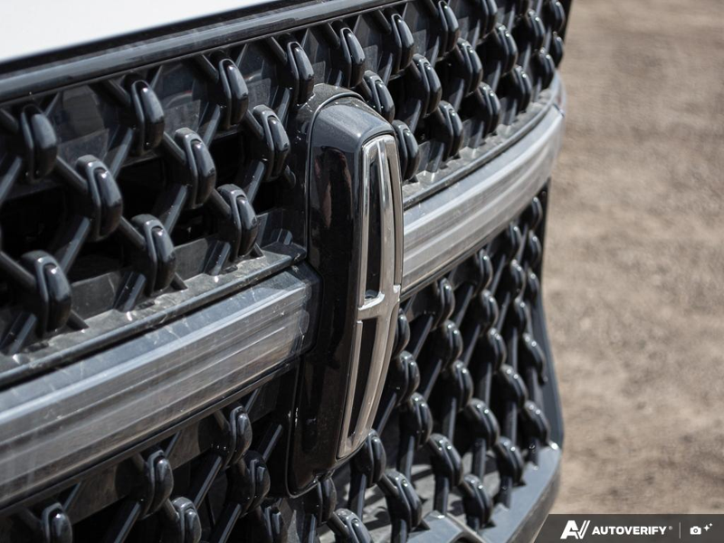 NEW 2026 Lincoln Navigator Black Label - Crystal White Tricoat Exterior / INVITATION THEME Interior - $166,664 - Stock #E60180 - VIN 5LMJJ2TG9TEL05227 - Photo 9