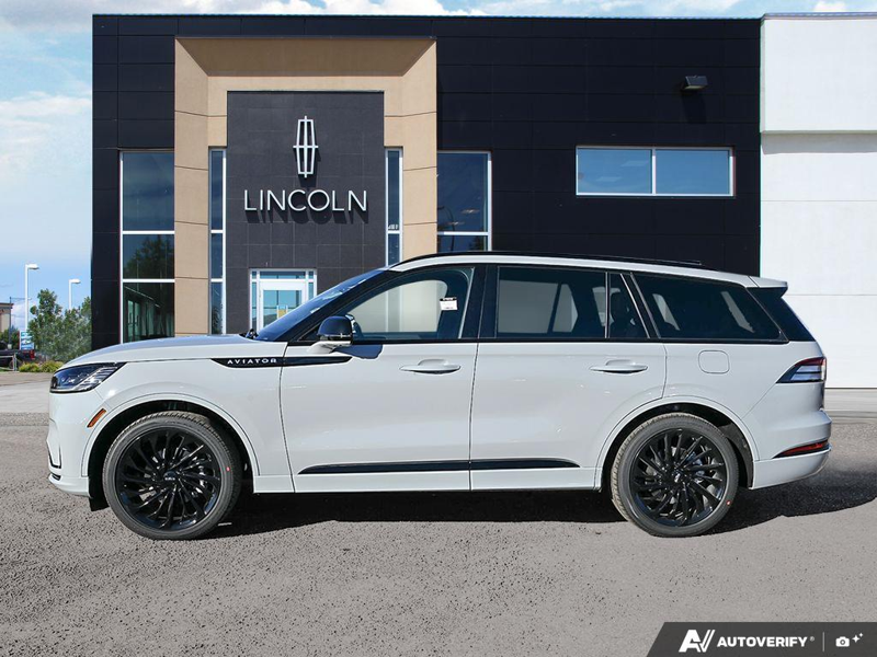NEW 2027 Lincoln Aviator RESERVE - Avalanche Grey Clearcoat Exterior / HOT CHOCOLATE, PREMIUM LEATHER FRONT CAPTAIN'S CHAIRS Interior - $97,674 - Stock #E70035 - VIN 5LM5J7XC5VGL00961 - Photo 3