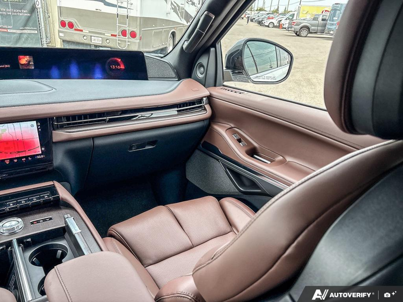 DEMO 2027 Lincoln Navigator L Reserve - Pristine White Metallic Tri-coat Exterior / HOT CHOCOLATE LEATHER Interior - $140,914 - Stock #E70012 - VIN 5LMJJ3LG4VEL02616 - Photo 25