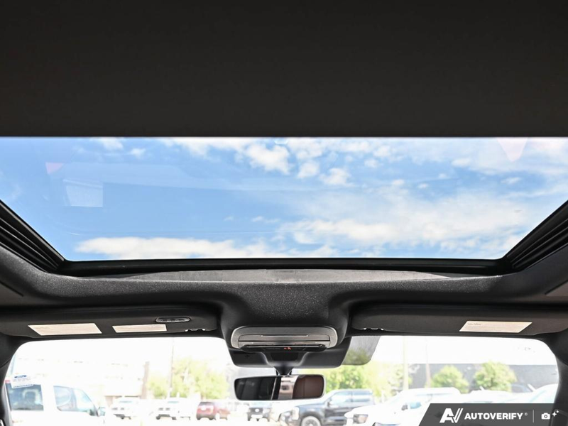 NEW 2027 Lincoln Navigator Reserve - Nocturnal Blue Metallic Cc Exterior / HOT CHOCOLATE LEATHER Interior - $140,989 - Stock #E70006 - VIN 5LMJJ2LG9VEL00354 - Photo 27